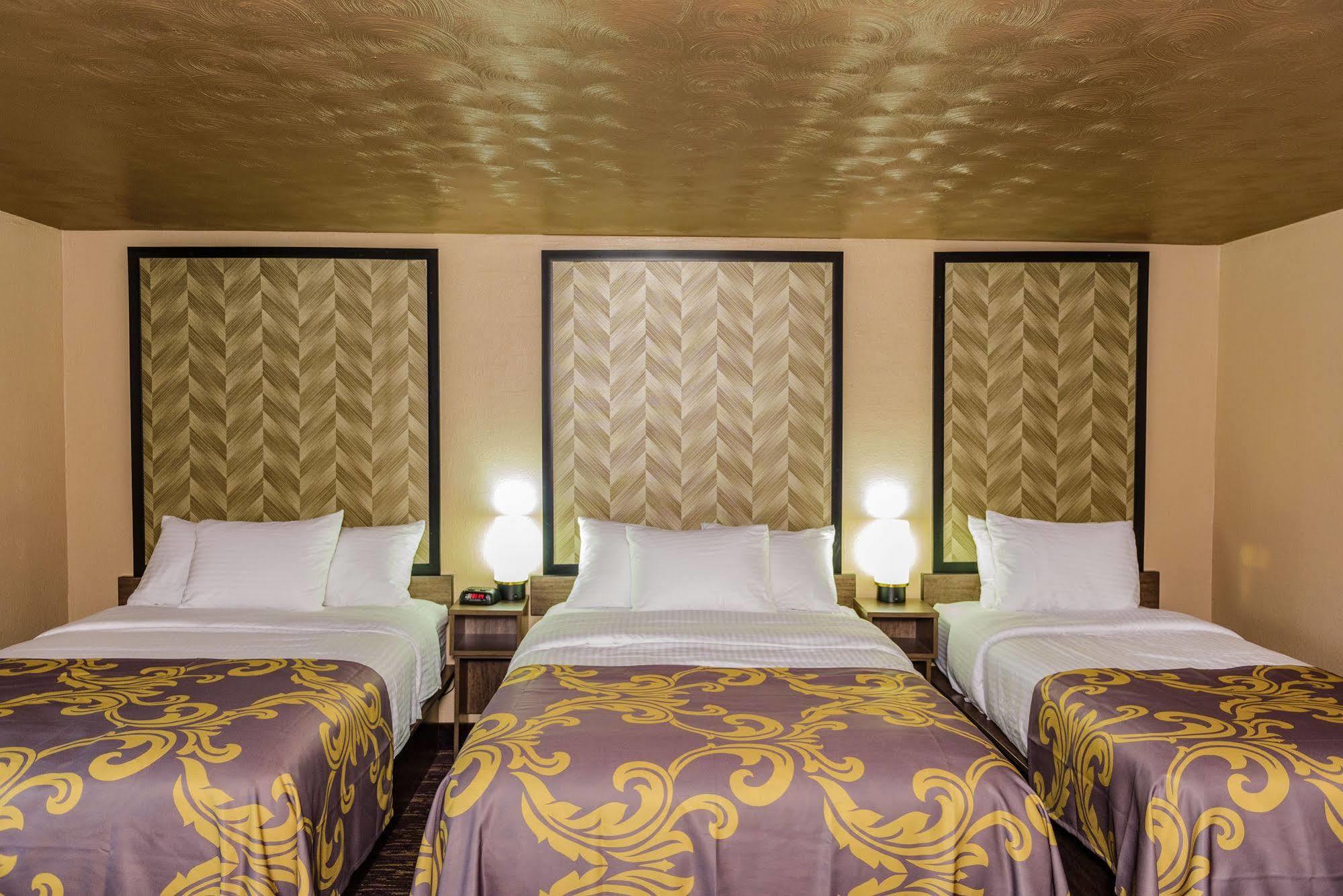 Aarya Hotel By Niagara Fashion Outlets Niagara Falls Esterno foto
